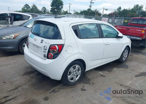 2016 Chevrolet Sonic Ls z USA, uszkodzony, nr VIN 1G1JA6SHXG4177027